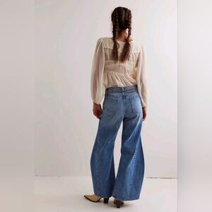 We The Free Eden High Slouchy Flare Jeans Size 28S